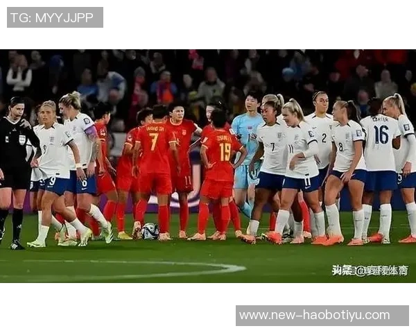 中国国家女子足球队抵达伦敦全力备战与英格兰女足的国际友谊赛 中国国家女子足球队抵达伦敦全力备战与英格兰女足的国际友谊赛