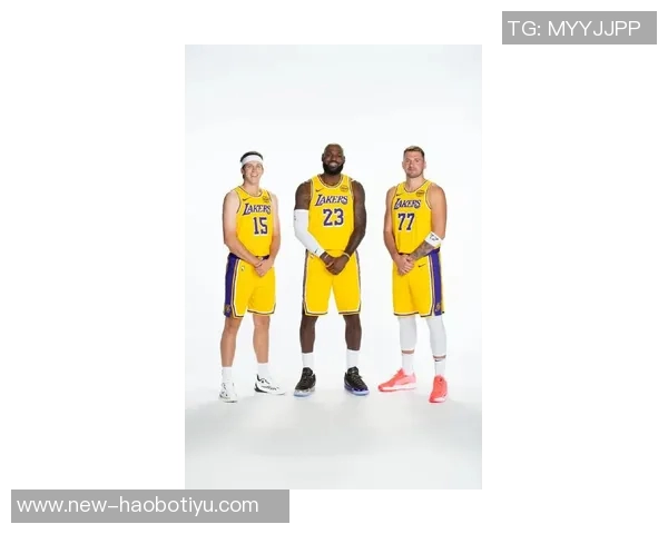 里夫斯谈詹姆斯与东契奇的独特性与细微差别之处